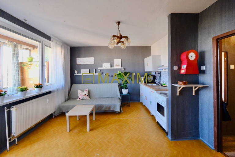 Pet friendly Krásny výhľad, tichá lokalita, dvojgarzonka s 2 loggiami na Gessayovej v Petržalke 107