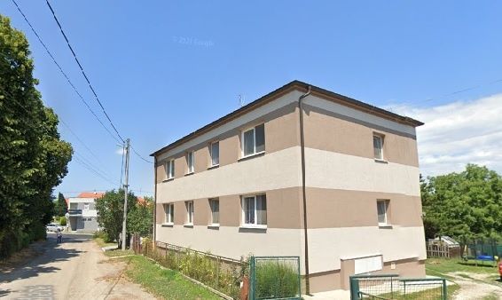 3 izbový byt v Lehote, pozemok, 2x pivnica, parkovacie miesto 19