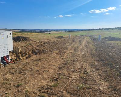 Stavebný pozemok v Štitároch 764 m2 s výhľadom na Nitru 47