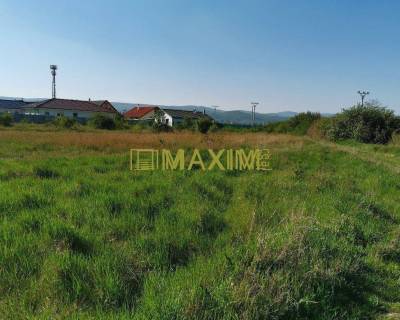 Stavebný pozemok v Slovenskom Grobe s rozlohou 927 m2. 47