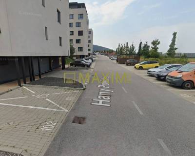 Ponúkame na prenájom vonkajšie parkovacie státie na ulici H. Ponickej 35