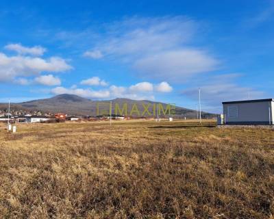 Stavebný pozemok 720 m2 v Štitároch 39