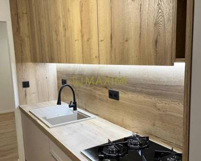 Štýlový 2-izbový byt po rekonštrukcii s balkónom v centre Malaciek 7