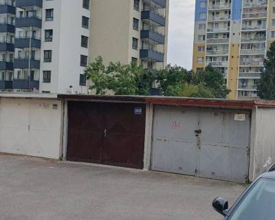 PREDAJ - Garáž na ulici Plicková 31