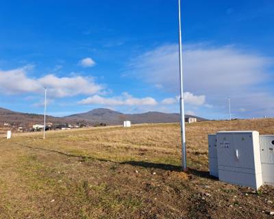 Stavebný pozemok 601 m2 v Štitároch 27