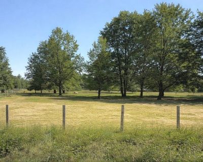 PREDAJ - Rozľahlý, slnečný pozemok s výmerou 3 335 m2 - Malý Háj 15