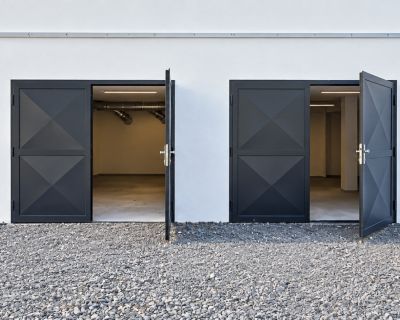 TOP:Nie je to len garáž! 49 m² priestoru s množstvom možností využitia 23