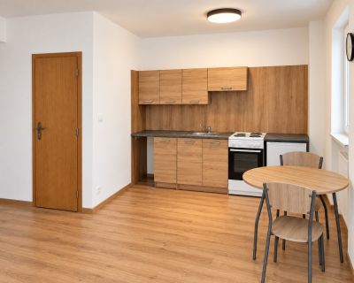 TOP Garsónka Malacky/Pezinská,skvelá poloha na bývanie aj investíciu 11